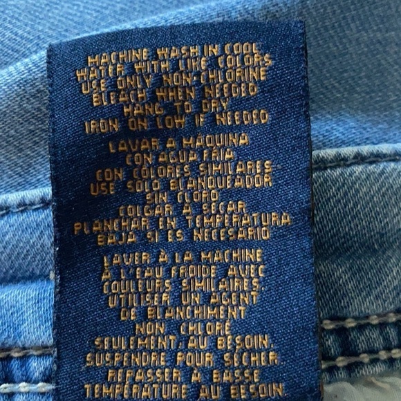 Seven7 Luxe Jean Capris - Picture 9 of 9